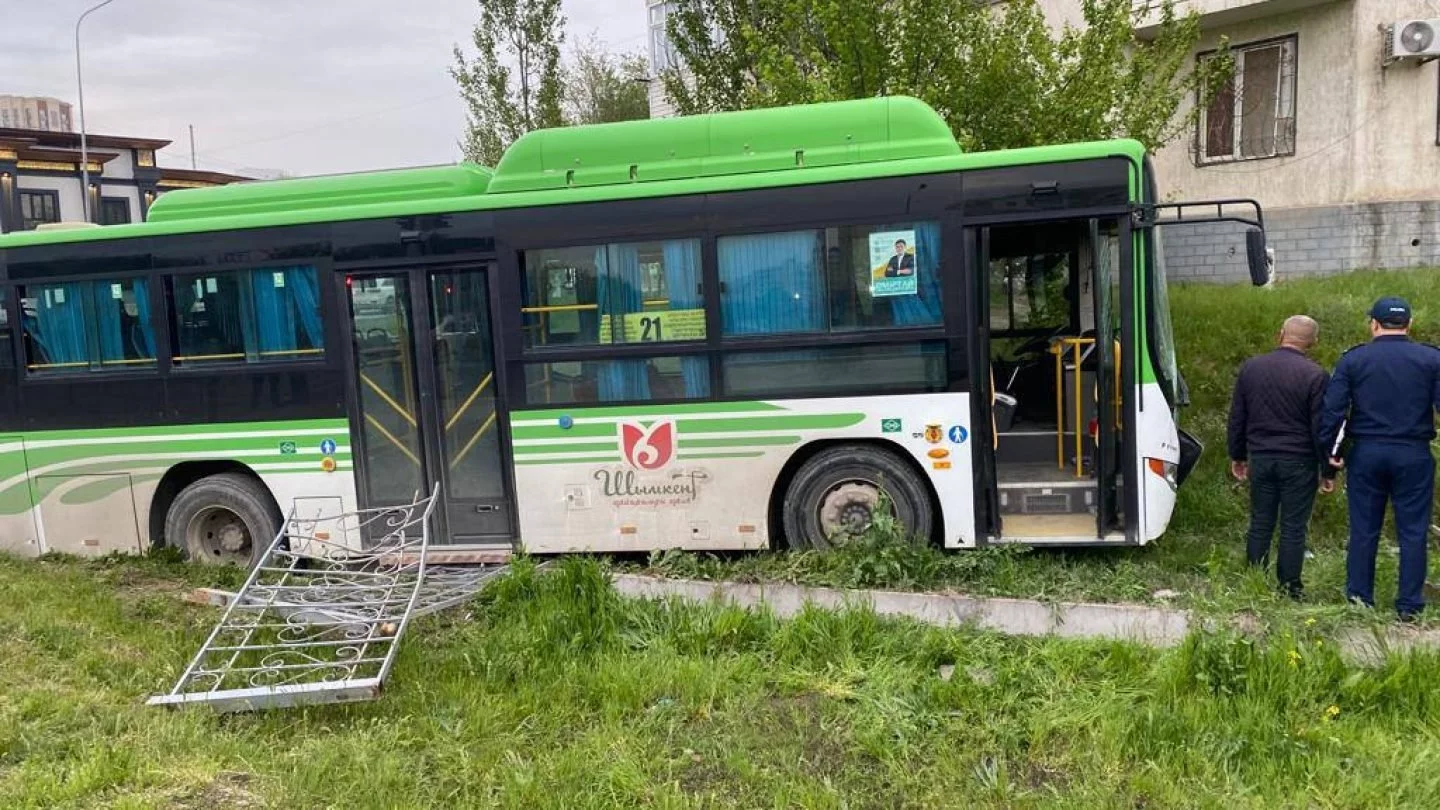 Смертельное ДТП с автобусом в Шымкенте: водителя осудили на пять лет