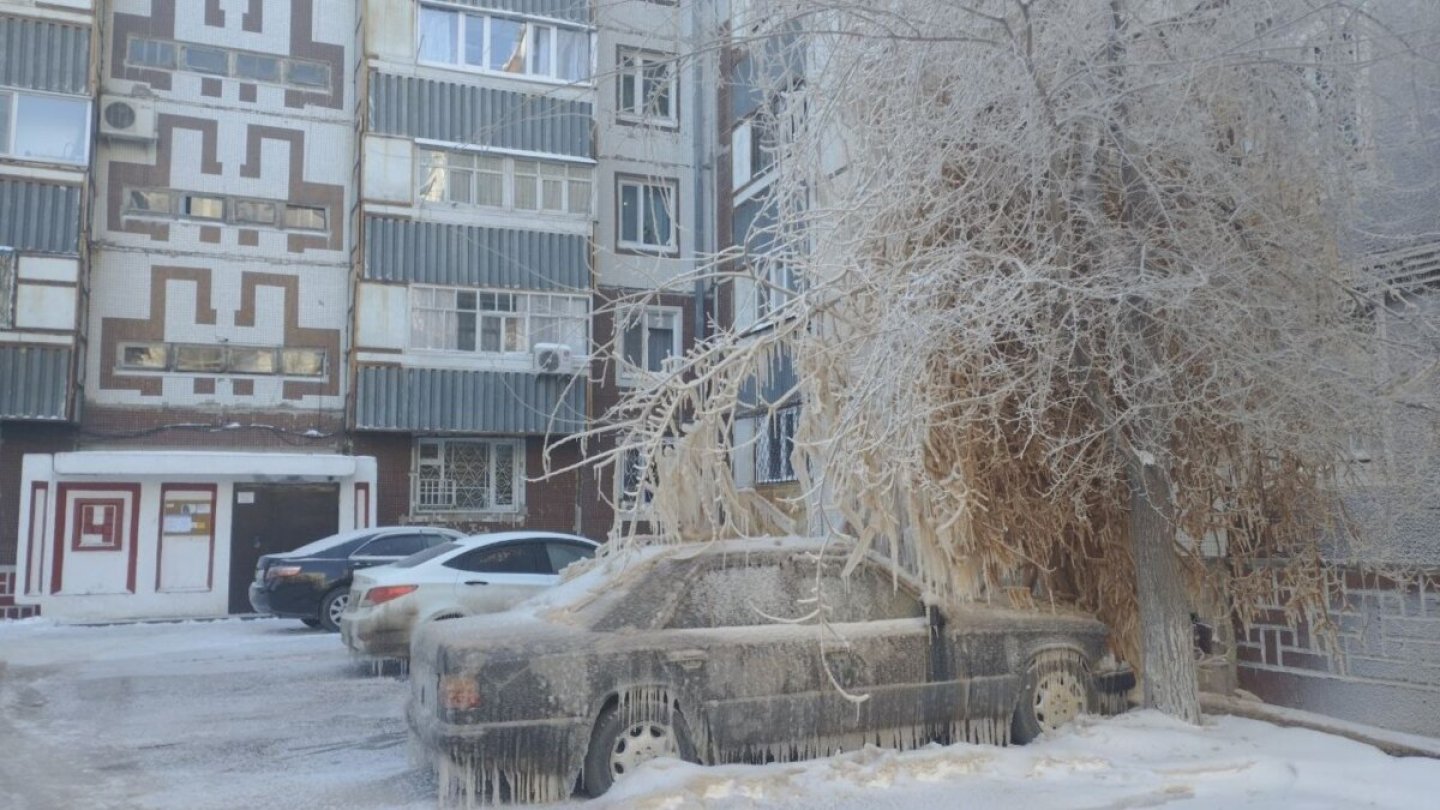 Сотни домов по всему Казахстану одновременно остались без тепла