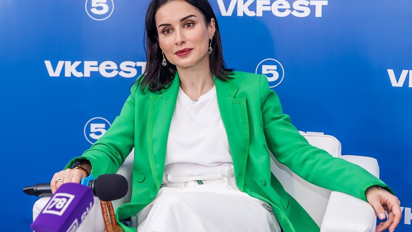 Әкесі мен қызының ваннадағы порно видеолары Уау, түнгі эльфпен секс.