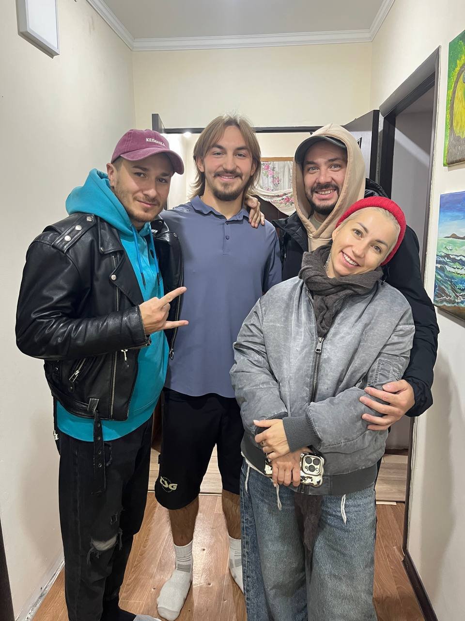 Ð¤Ð¾ÑÐ¾: Ð¸Ð· Ð»Ð¸ÑÐ½Ð¾Ð³Ð¾ Ð°ÑÑÐ¸Ð²Ð° Ð®ÑÑÑÐ°. Ð®ÑÑÑ Ð¸ Ð³ÑÑÐ¿Ð¿Ð° "ÐÑÑÐ°ÐºÐ°Ð¼Ð¸"