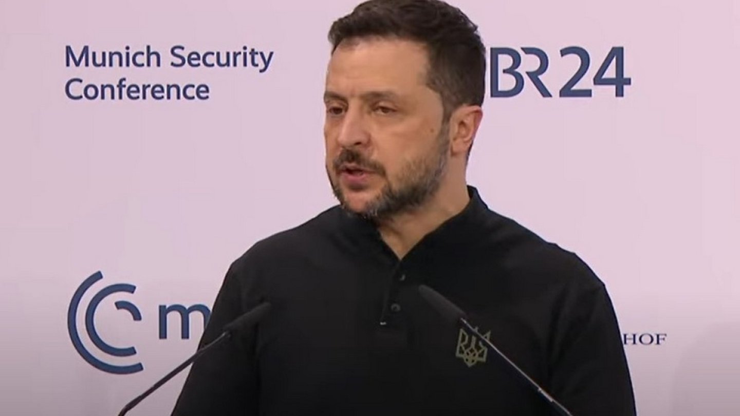 Боря 15 лет киев мем Зеленский в Мюнхене предложил провести 24 февраля саммит в Киеве