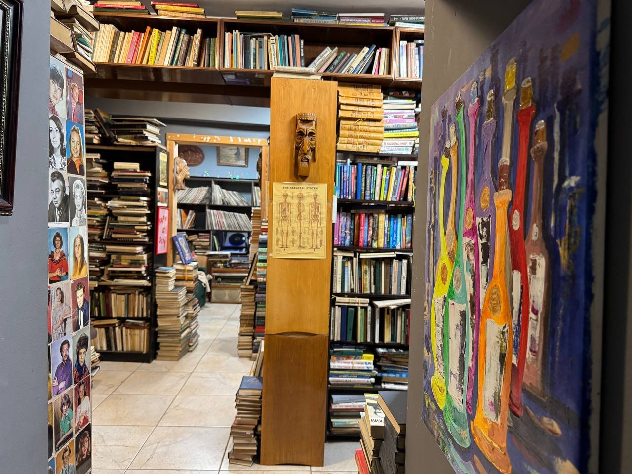 Ð¡ÑÐµÐ½Ñ ÑÐºÑÐ°ÑÐ°ÑÑ ÐºÐ°ÑÑÐ¸Ð½Ñ, Ð³Ð»Ð¸Ð½ÑÐ½ÑÐµ Ð¿Ð°Ð½Ð½Ð¾ Ð¸ ÑÐ¾ÑÐ¾Ð³ÑÐ°ÑÐ¸Ð¸ Ð¸Ð· ÑÐ°Ð·Ð½ÑÑ ÑÐ³Ð¾Ð»ÐºÐ¾Ð² Ð¼Ð¸ÑÐ°