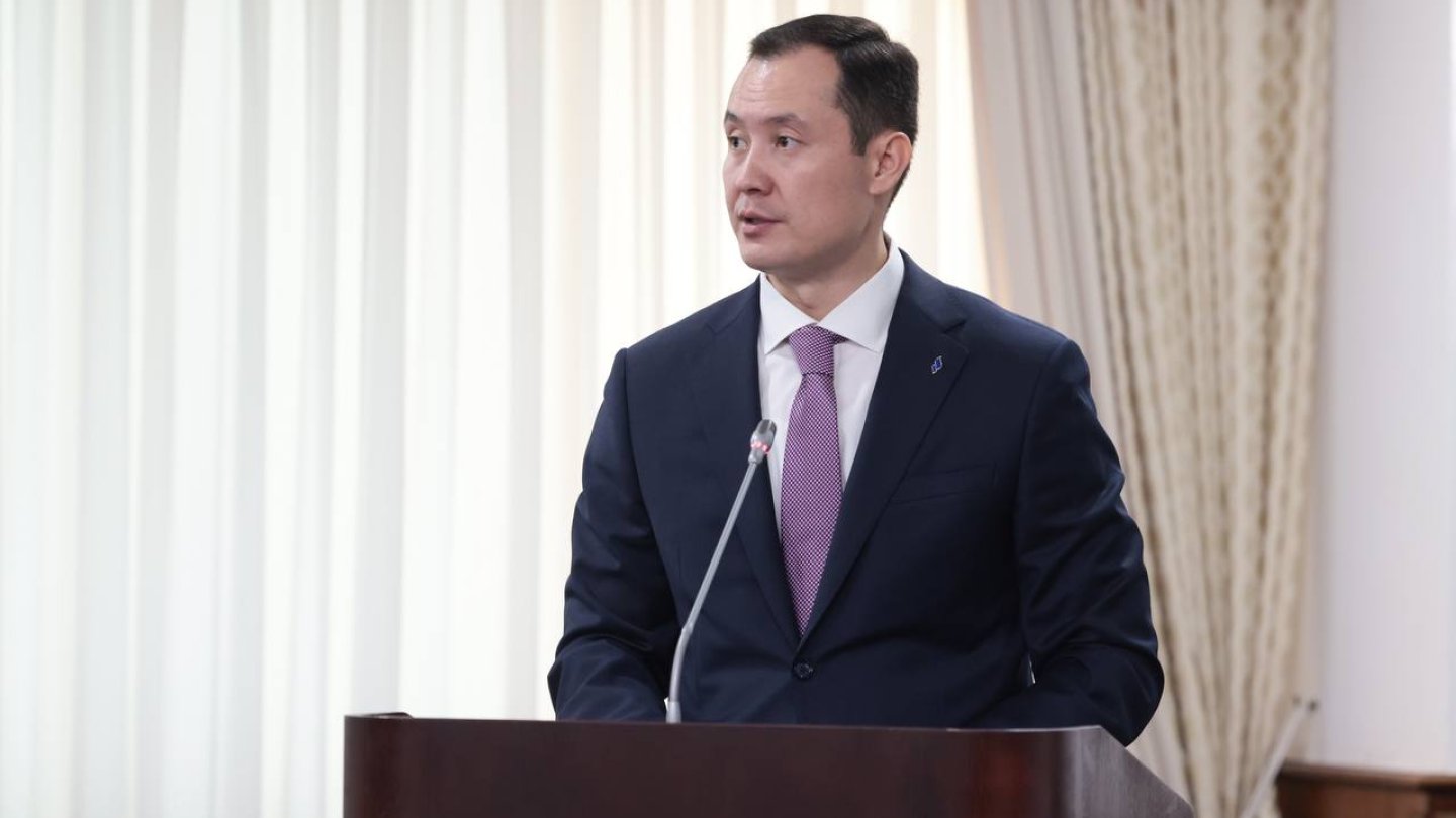 Кстоводағы жезөкшелер телефон нөмірі Бұл қаншық нағыз секс машинасы.