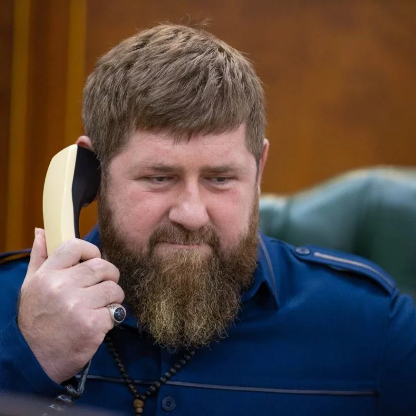 Жас, сымбатты, әдемі порно