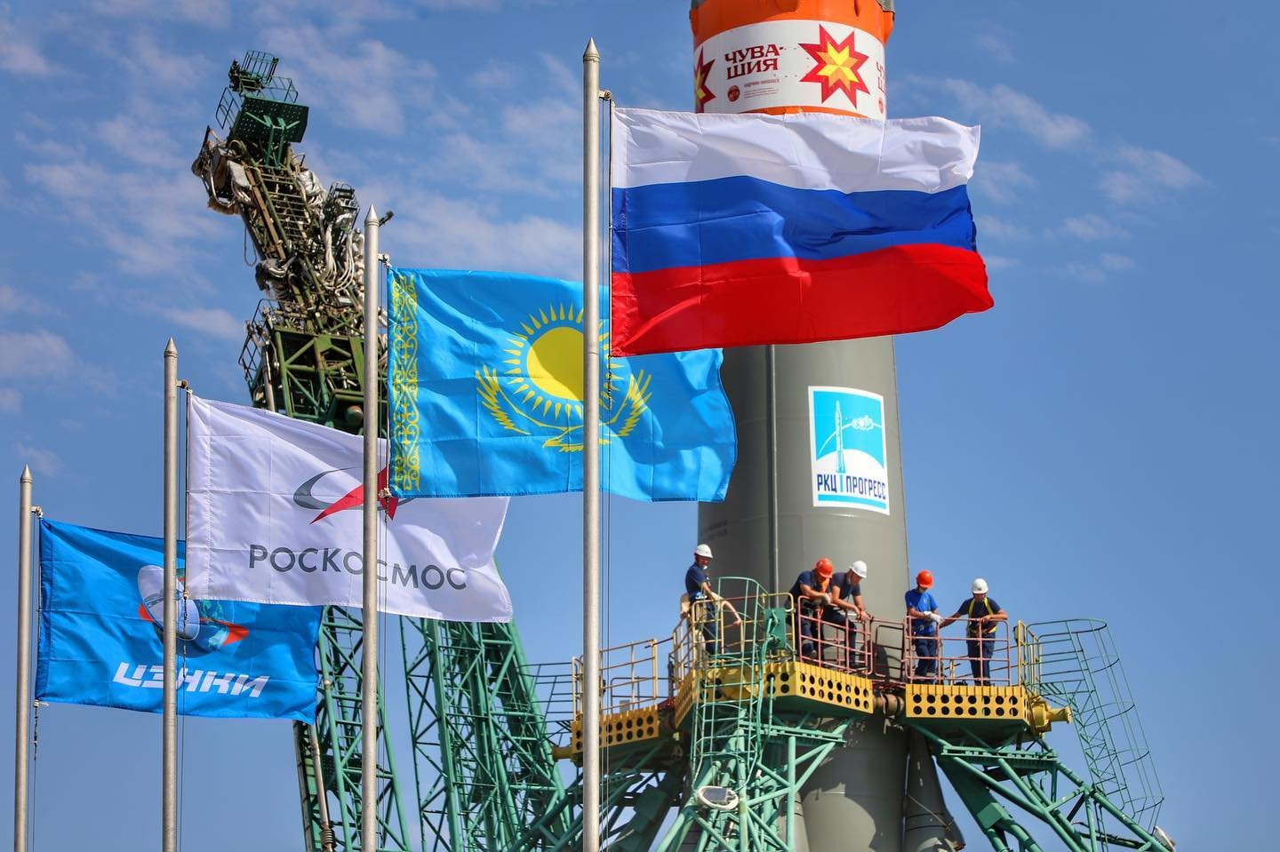 Ð Ð°ÐºÐµÑÐ°-Ð½Ð¾ÑÐ¸ÑÐµÐ»Ñ Â«Ð¡Ð¾ÑÐ·-2.1Ð°Â» Ð½Ð° 31-Ð¹ Ð¿Ð»Ð¾ÑÐ°Ð´ÐºÐµ. Ð¤Ð¾ÑÐ¾: ÐÐ°Ð²ÐµÐ» Ð¨Ð²ÐµÑ, t.me/+99AMthX4g_A3YTAy