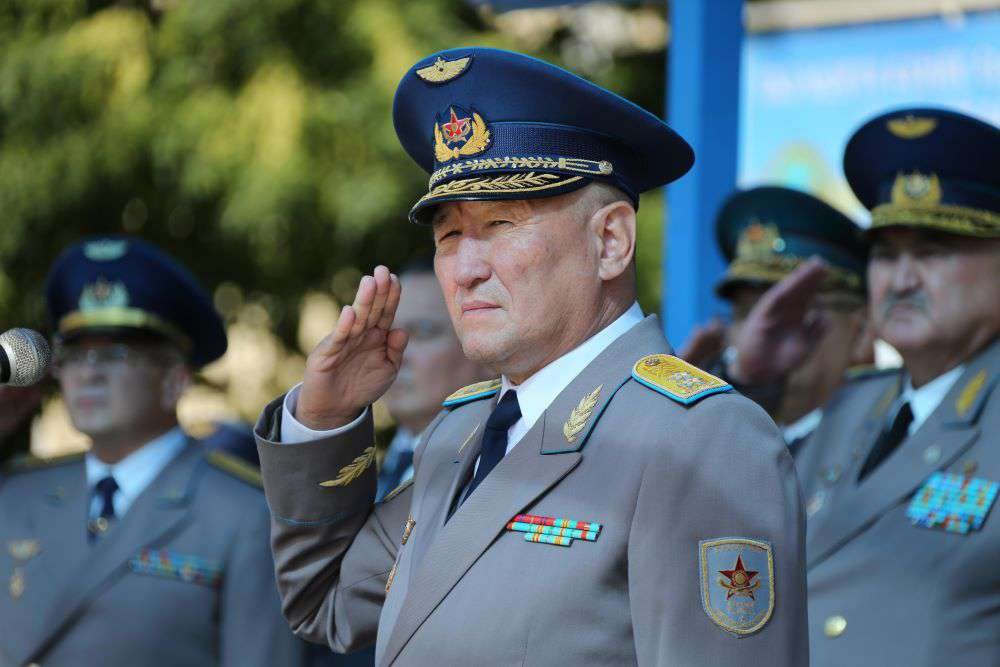 ÐиниÑÑÑ Ð¾Ð±Ð¾ÑÐ¾Ð½Ñ ÐаÑÑен ÐоÑанов â генеÑал-лейÑÐµÐ½Ð°Ð½Ñ Ð°Ð²Ð¸Ð°Ñии, военнÑй лÑÑÑик ÑнайпеÑ. ФоÑо kazpravda