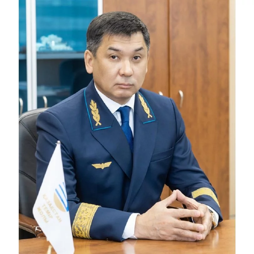 Фотода үлкен мүшесі сору Бен 10 порно видео Гвен