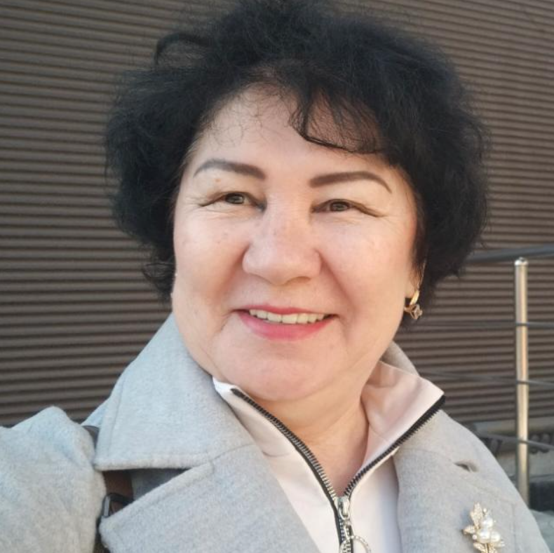 ÐÑдмила СенгиÑбаева / ÑоÑо из лиÑного аÑÑ
ива