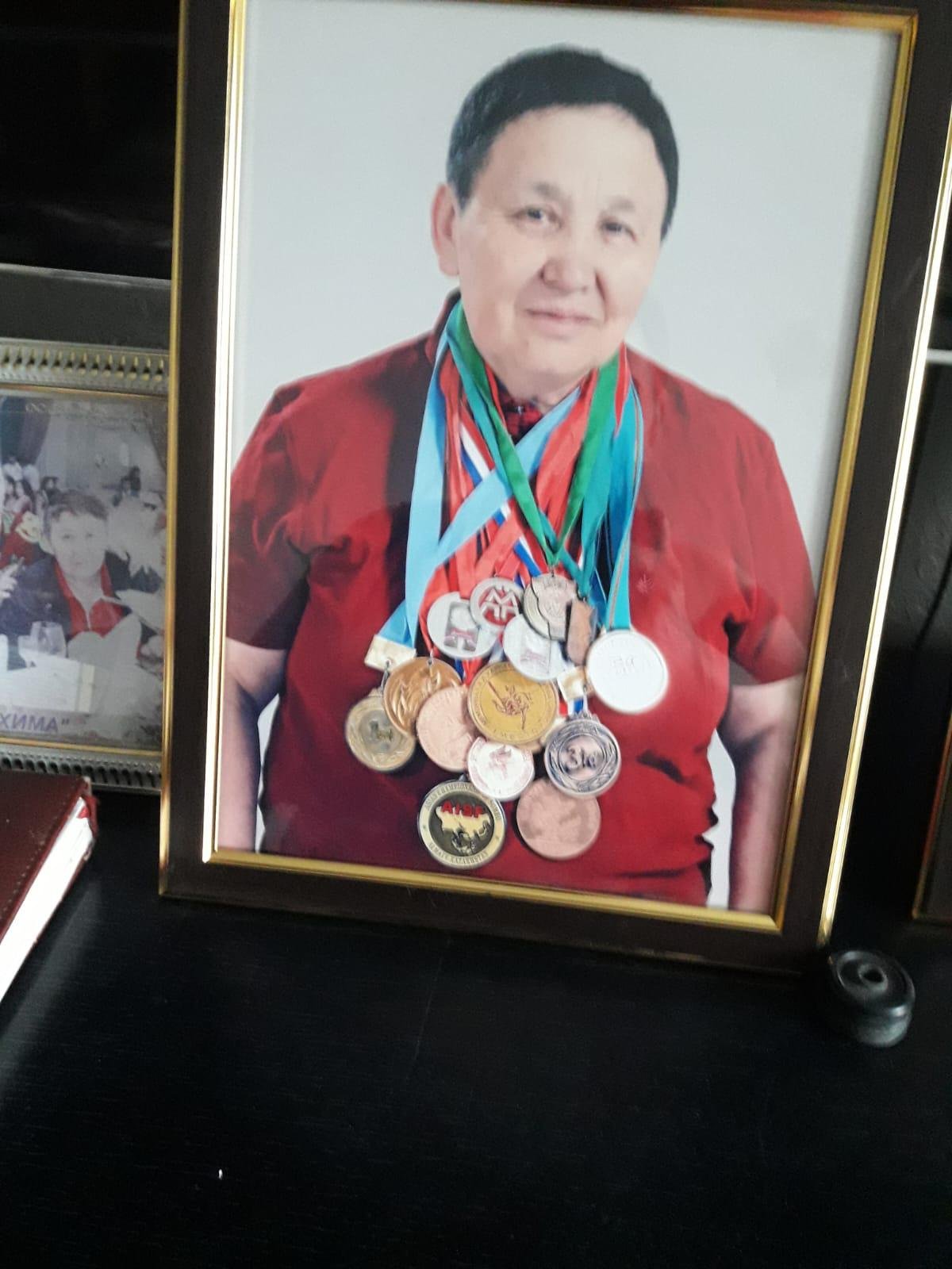 ФоÑо из лиÑного аÑÑ
ива ÐйÑаÑÑ ÐеÑимбековой