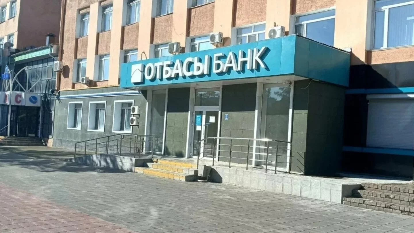 Биік өкшелі туфлидегі секс фотосуреттері Желідегі бисексуалды порно видеолар