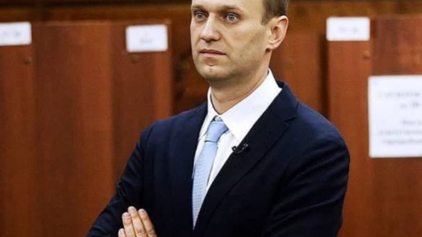 навальный в совете директоров аэрофлота. алексеи политики. молодой политик. алексеи политики. навальный 2018.