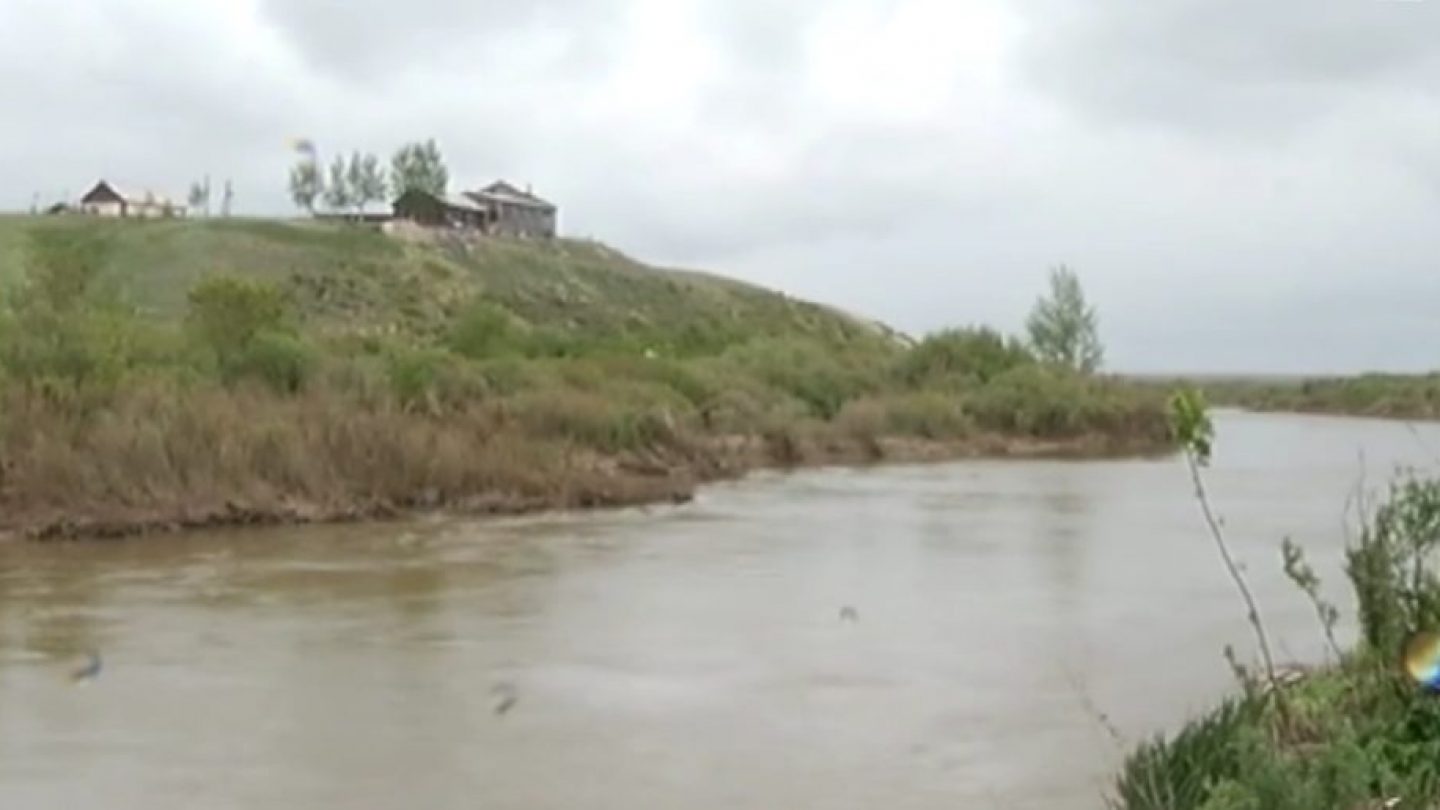село белые воды казахстан
