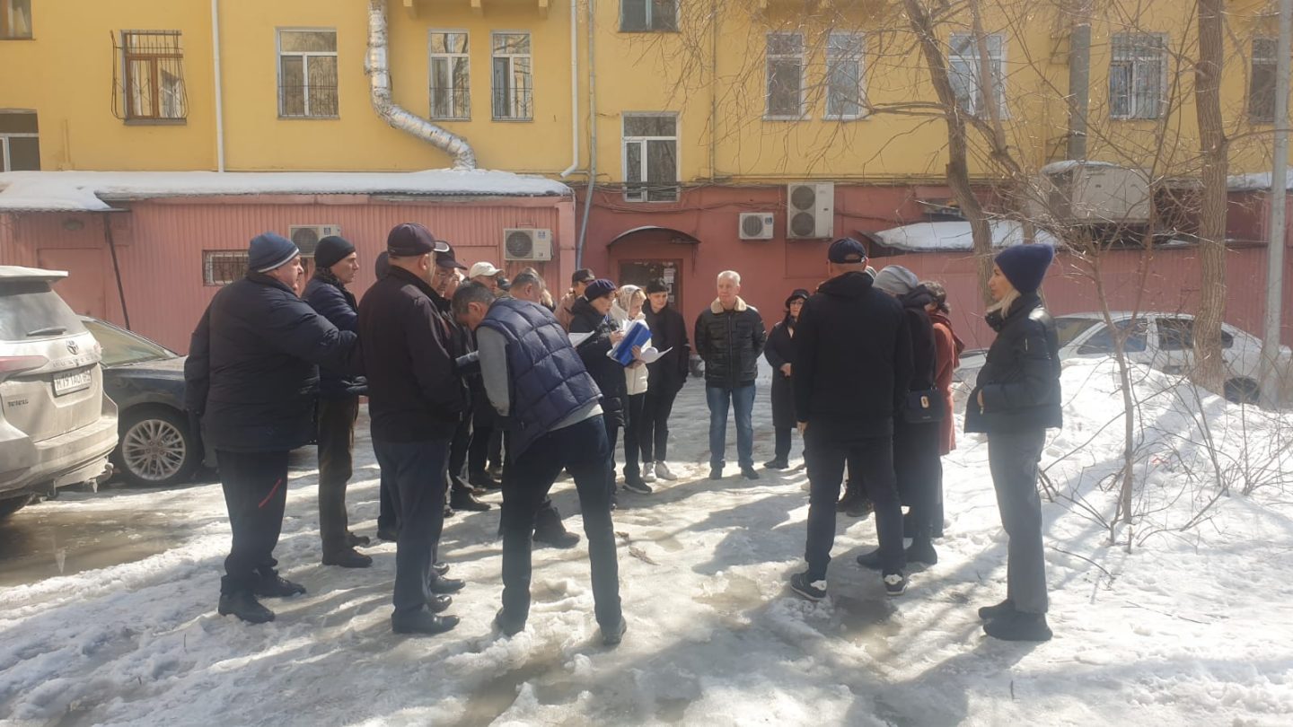 Карагандинцы протестуют против точечной застройки