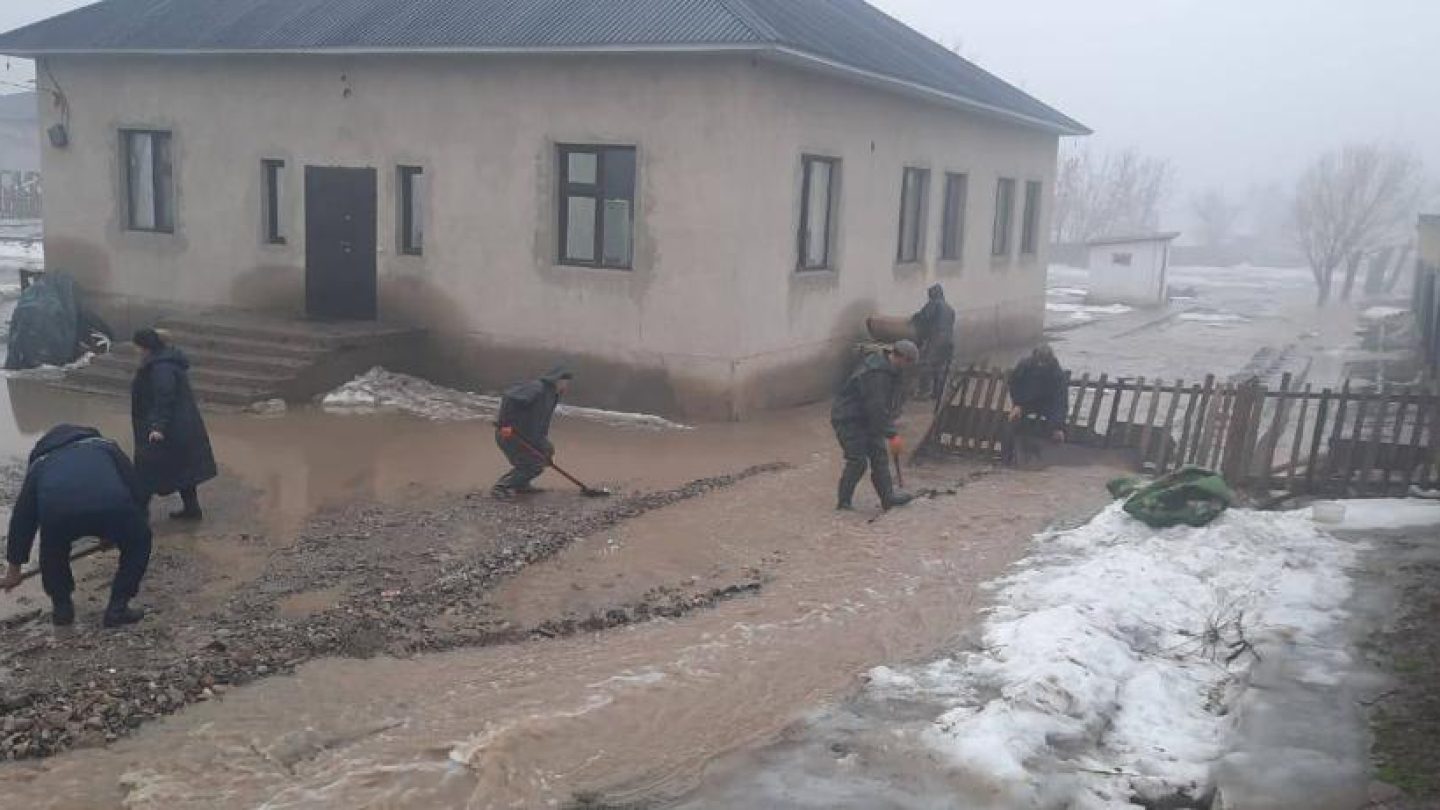 Большая вода: в Туркестанской области топит населённые пункты