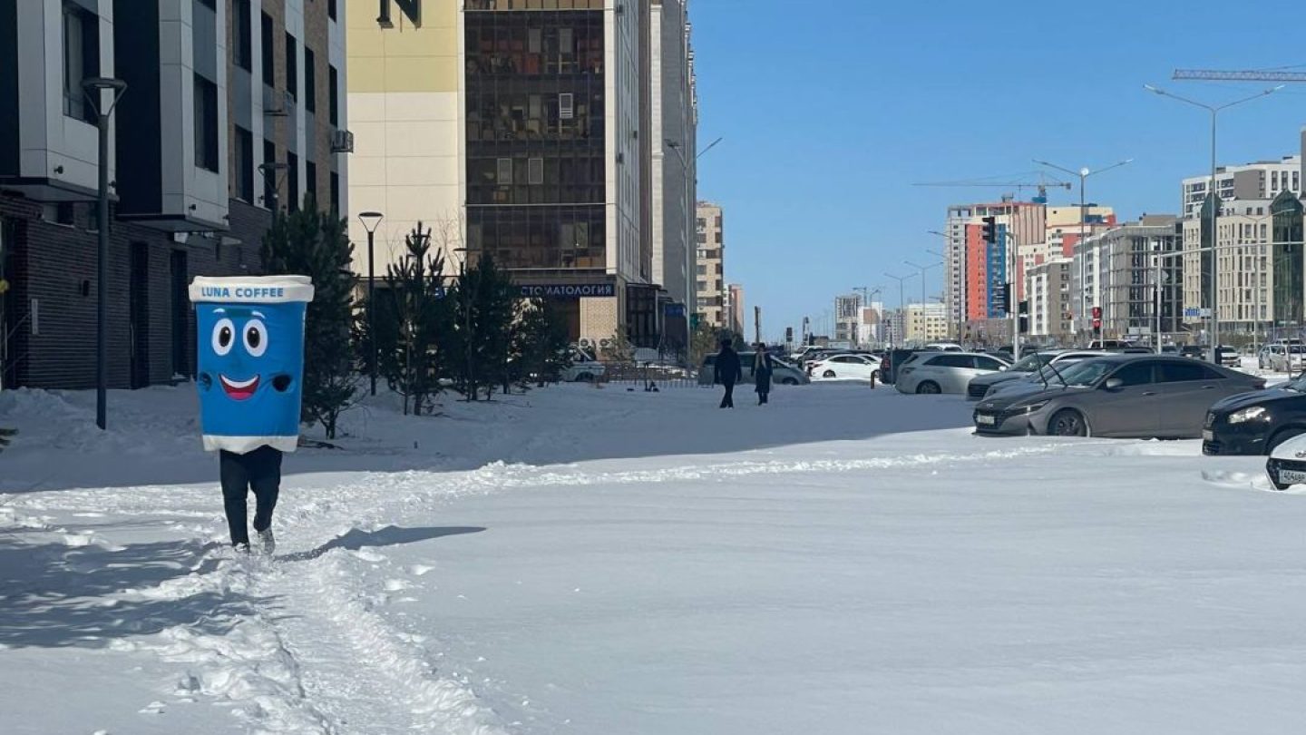 В середине апреля в Астане наступила зима. Опять...