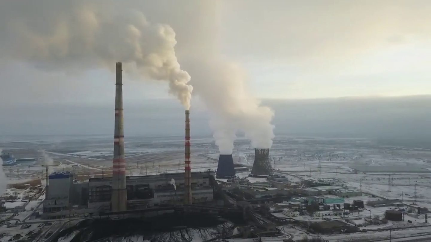 Темиртау завод металлургический. Караганды экологиясы слайд. Экология усть-каменогорска. Алматы смог. Қарағанды ауа.