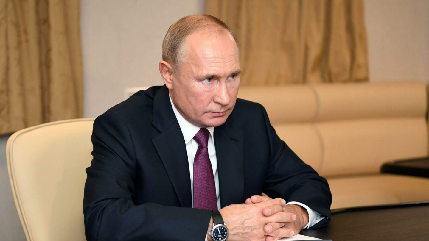 Путин учредил Ассамблею народов России