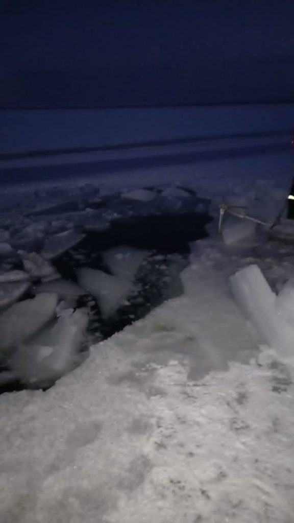 Провалились под лед: из озера в Кызылординской области достали четыре тела