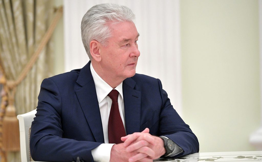 Тренд уходящего месяца. Кто уже сделал прививку от ковида?