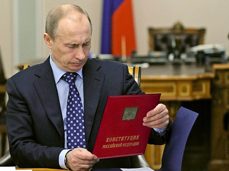 Путин обеспечил себе «мягкую посадку»