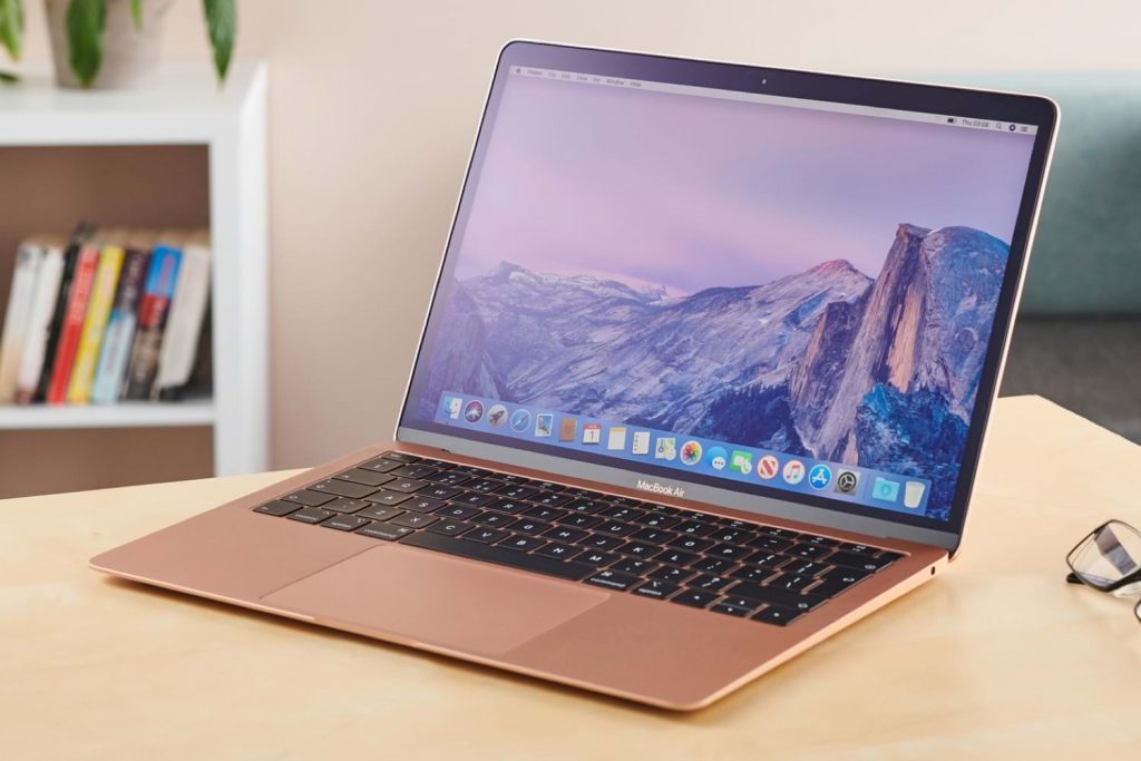 Как чиновники закупают технику Apple на бюджетные миллионы