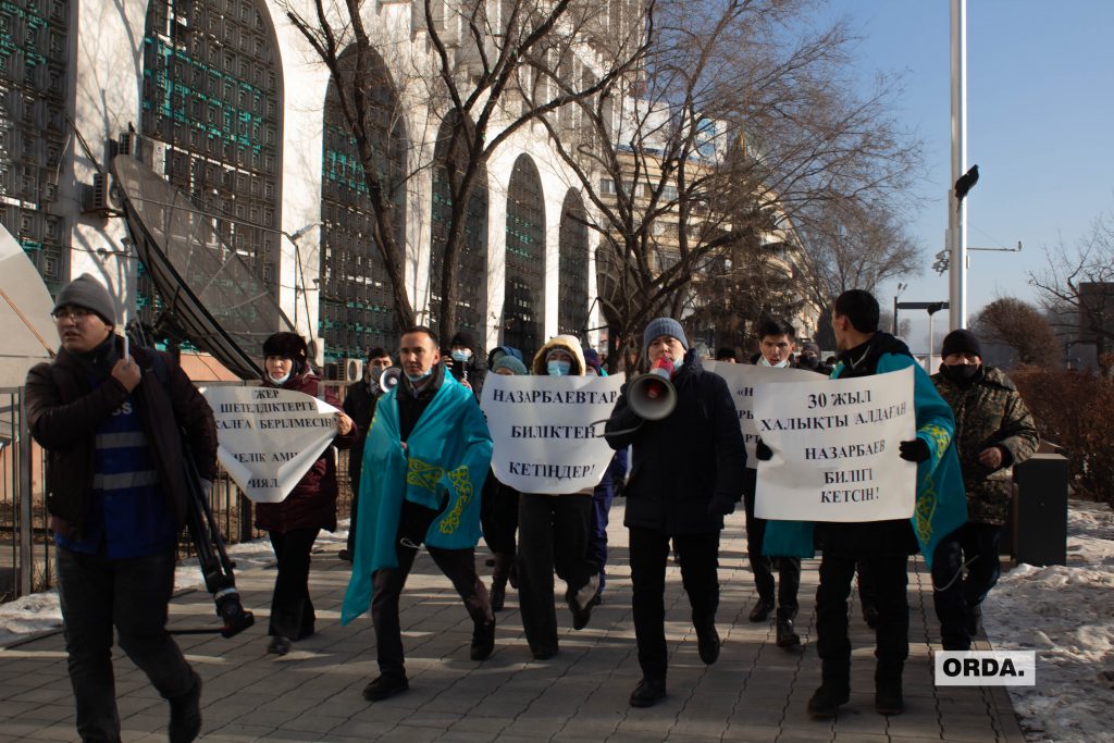Протестные группы еще покажут «кузькину мать»