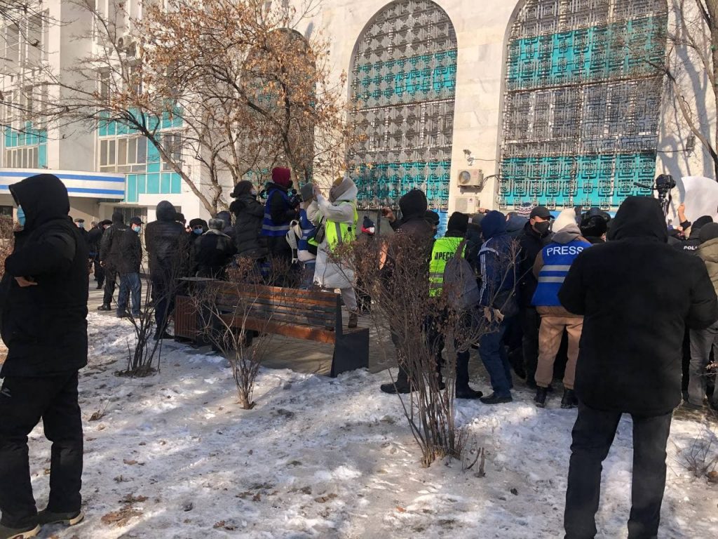 Семичасовой митинг в Алматы. Как это было?