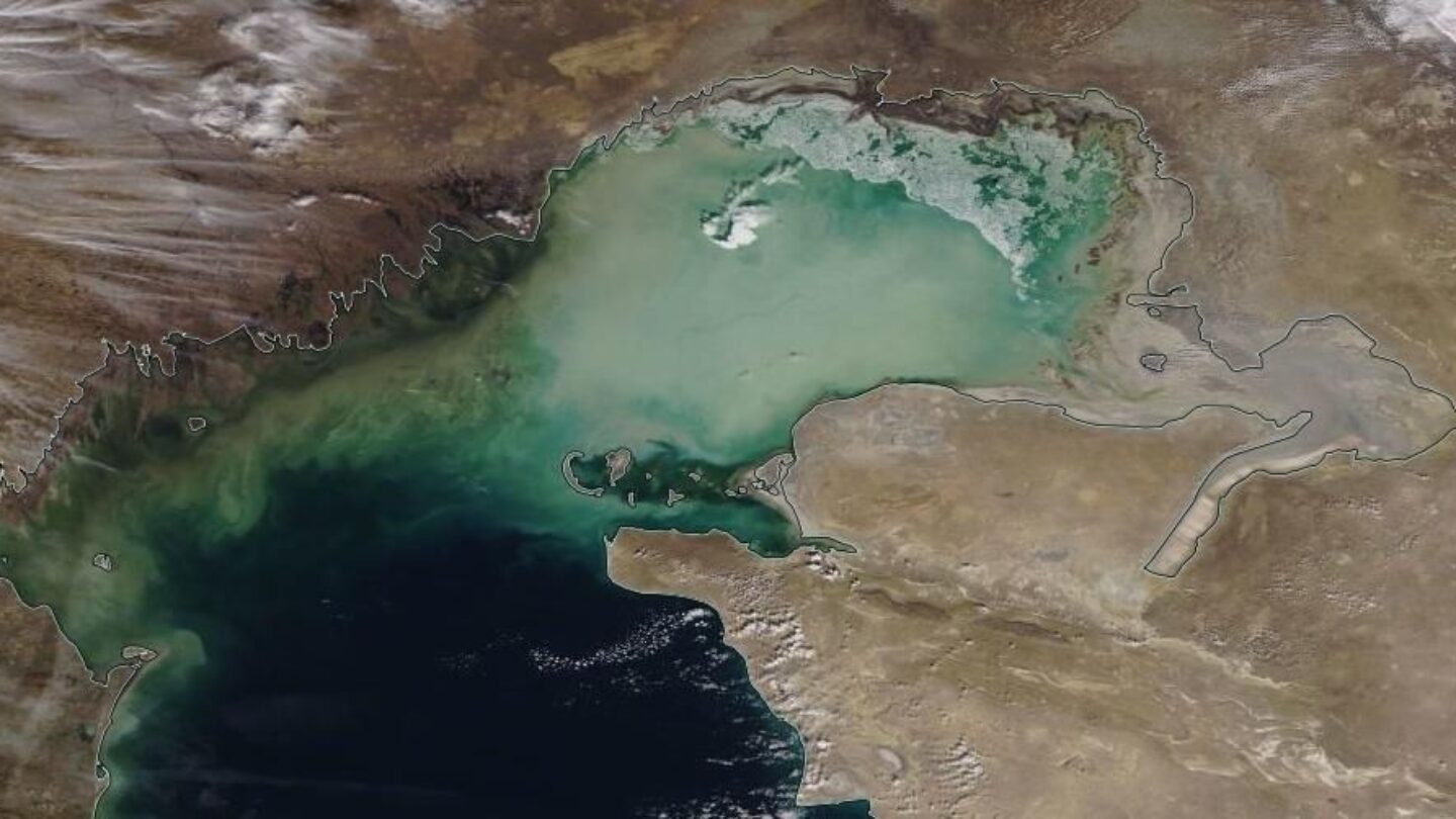 Каспийское море обмелело