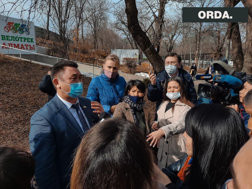 Общежитие в парке Горького. Причем здесь Байбек?