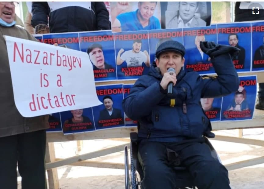 «Руки прочь от казахской земли»: как прошли протесты по всему Казахстану