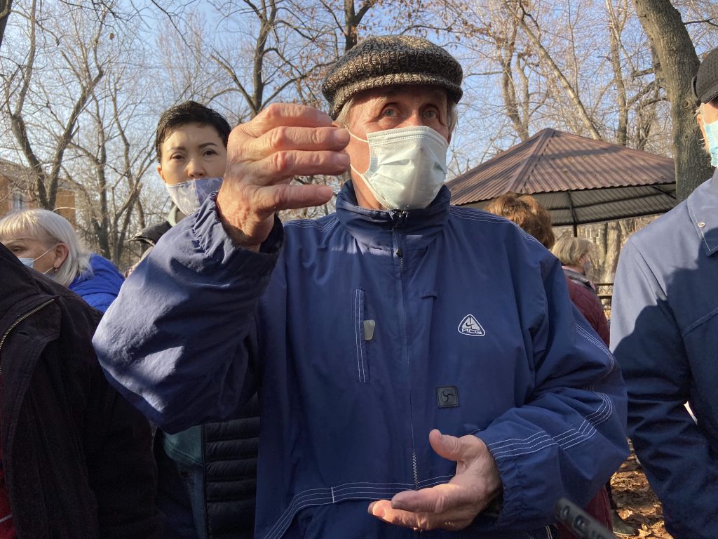 Землю под проспект Назарбаева не отдадим: жители алматинского Городка вышли с протестом