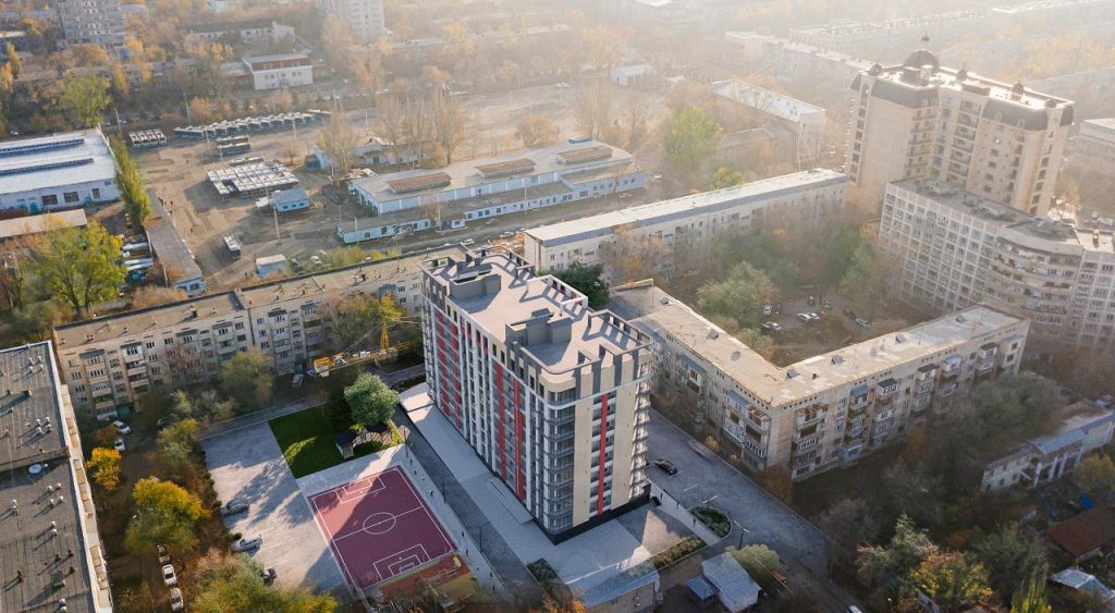Алматинцам обещали вернуть двор, а документов нет