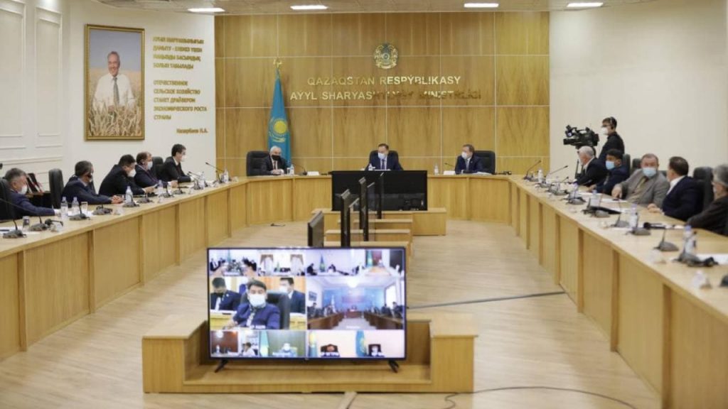 Еще на пять лет продлили мораторий на продажу сельхозземель для казахстанцев