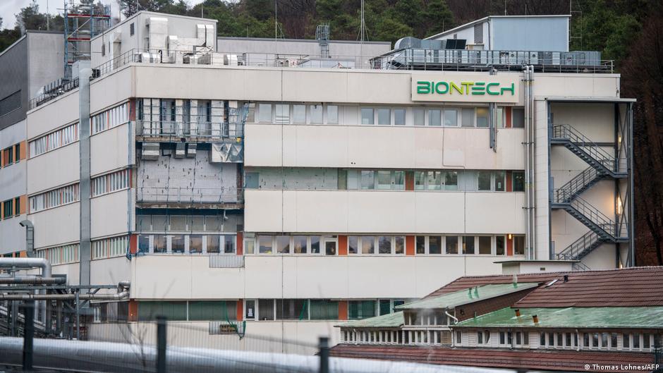 Год вакцинного апартеида: COVAX и «иной путь» для Казахстана