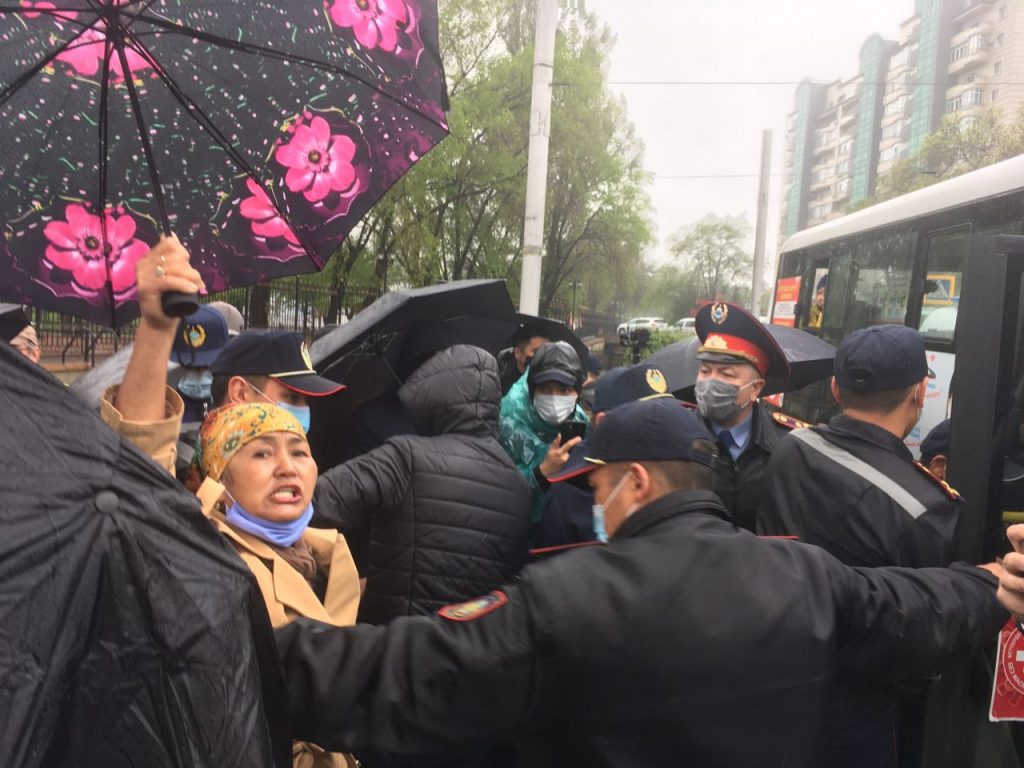 Митинг в Алматы: Live