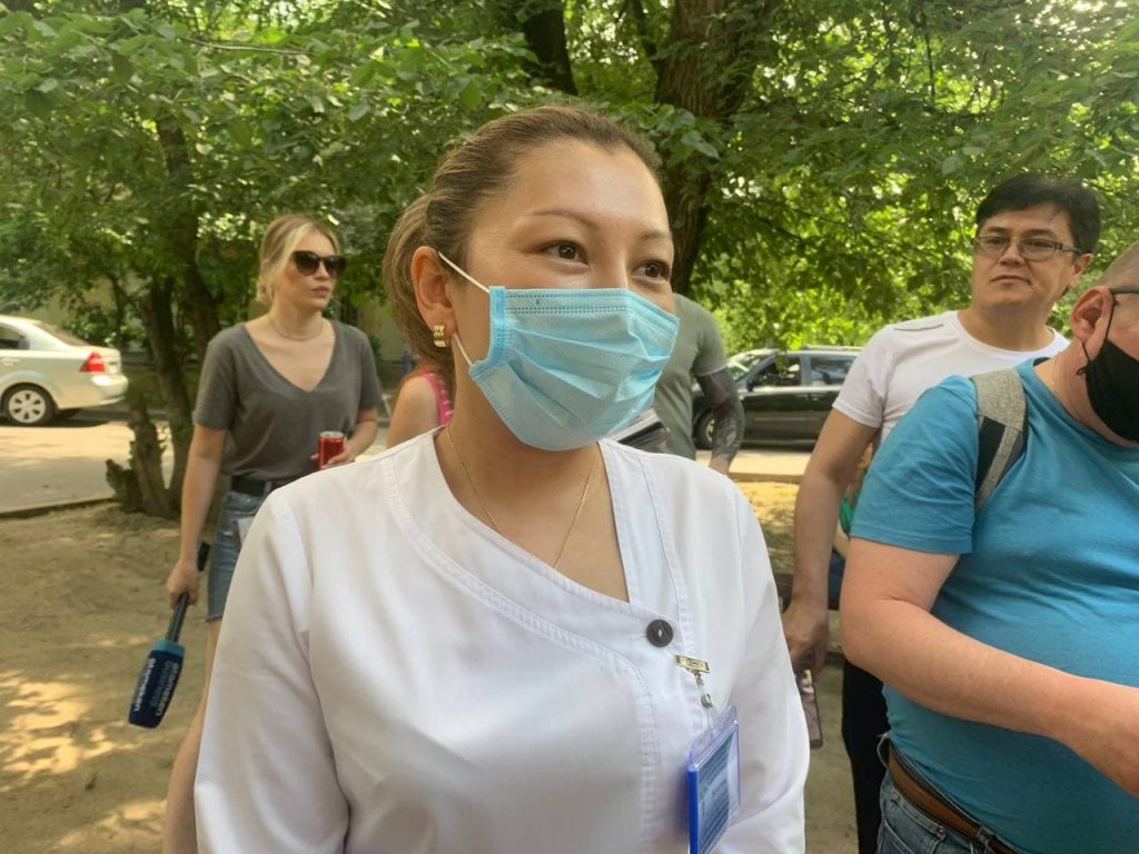 Трагедия в Чарыне. Стало известно о состоянии спасенной девочки