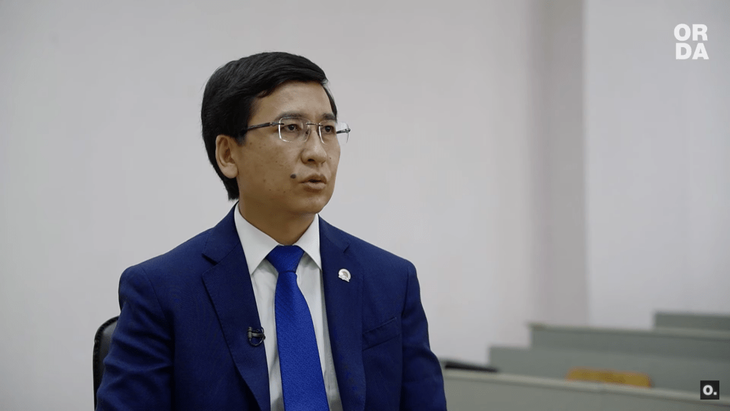 Аймагамбетов за отечественную вакцину: с критикой QazVac не согласен