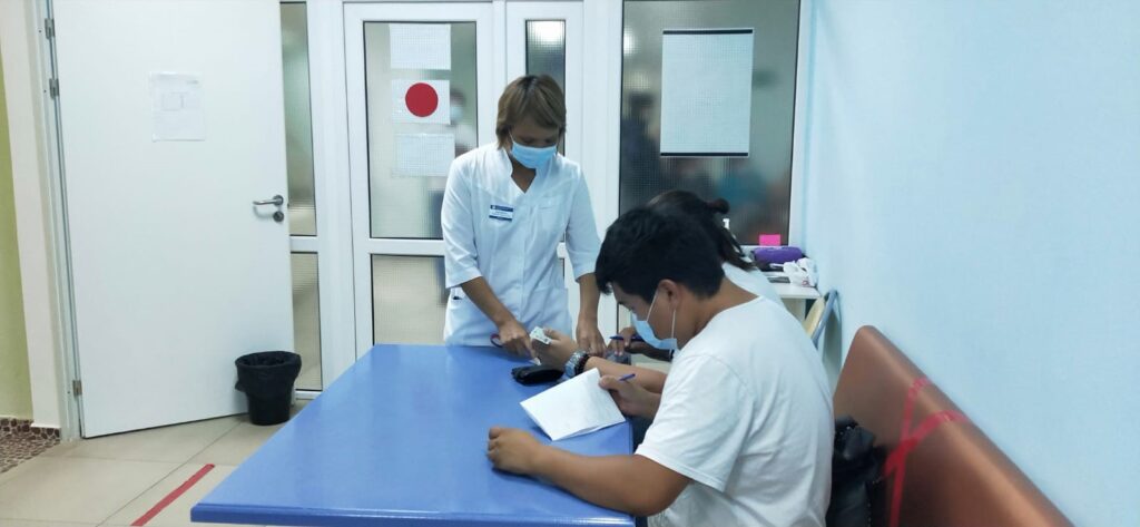 Астанчане о вакцинации: это ответственность за себя и своих близких