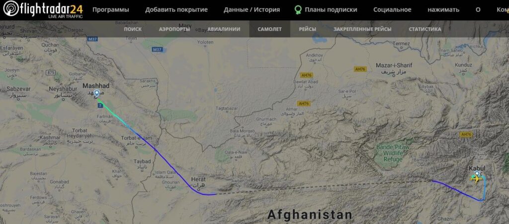 Иран или Пакистан: куда сбежал президент Афганистана