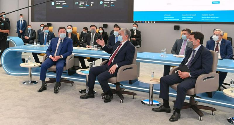Офис цифрового правительства, который будет работать на платформе Сбера, посетил Токаев