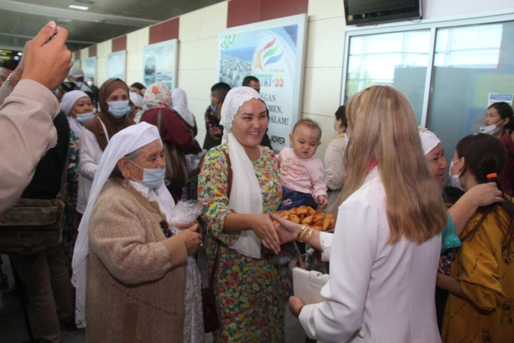Полсотни кандасов из Ирана прибыли в Казахстан