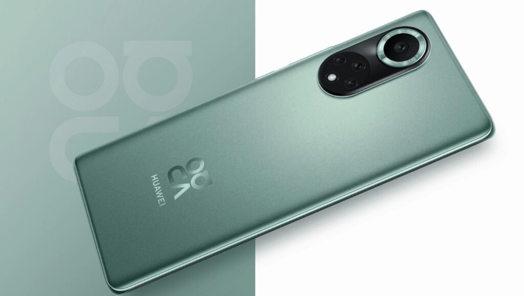 Huawei vs Microsoft: гиганты представили новинки