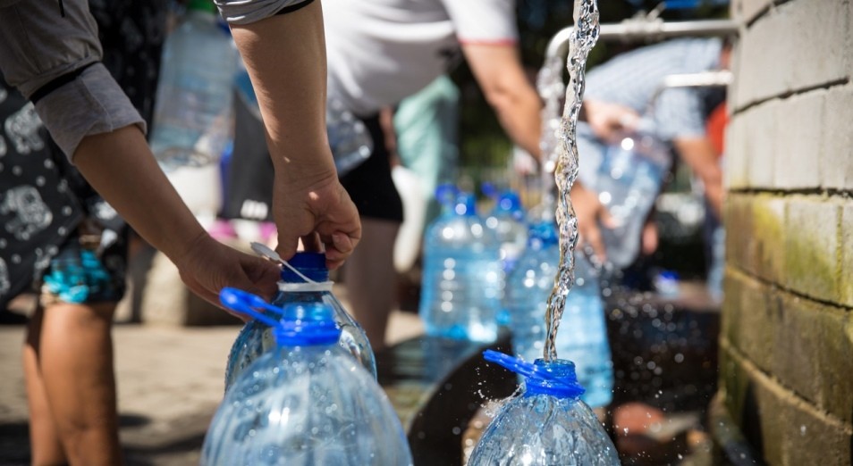 В ЗКО депутаты хотят значительно ограничить использование питьевой воды в сельских районах