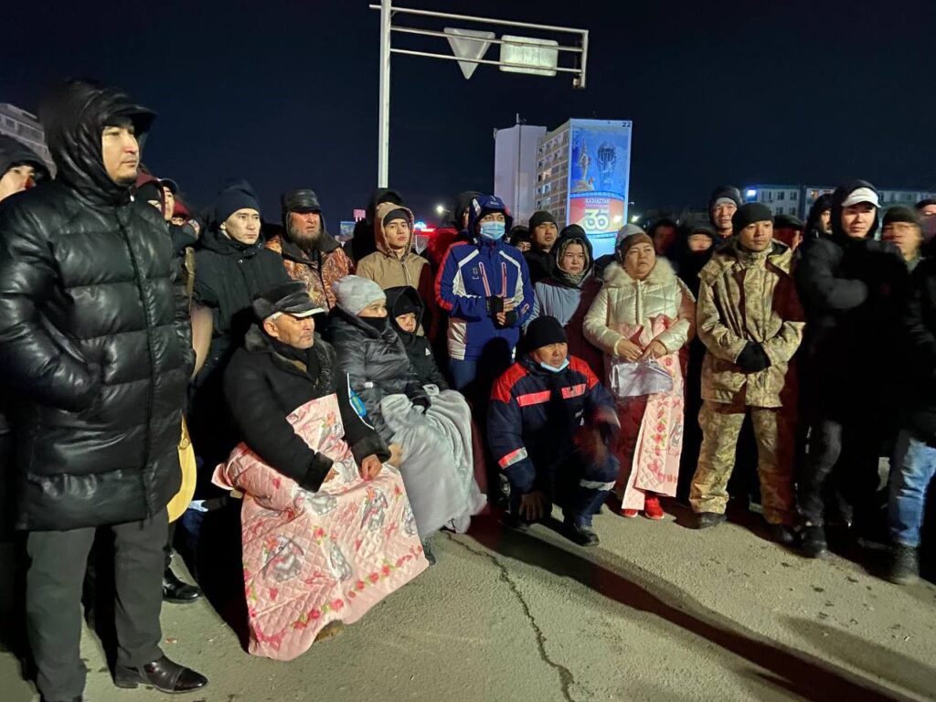 Протесты из-за повышения цен на газ в Жанаозене и по всему Казахстану. Первые дни