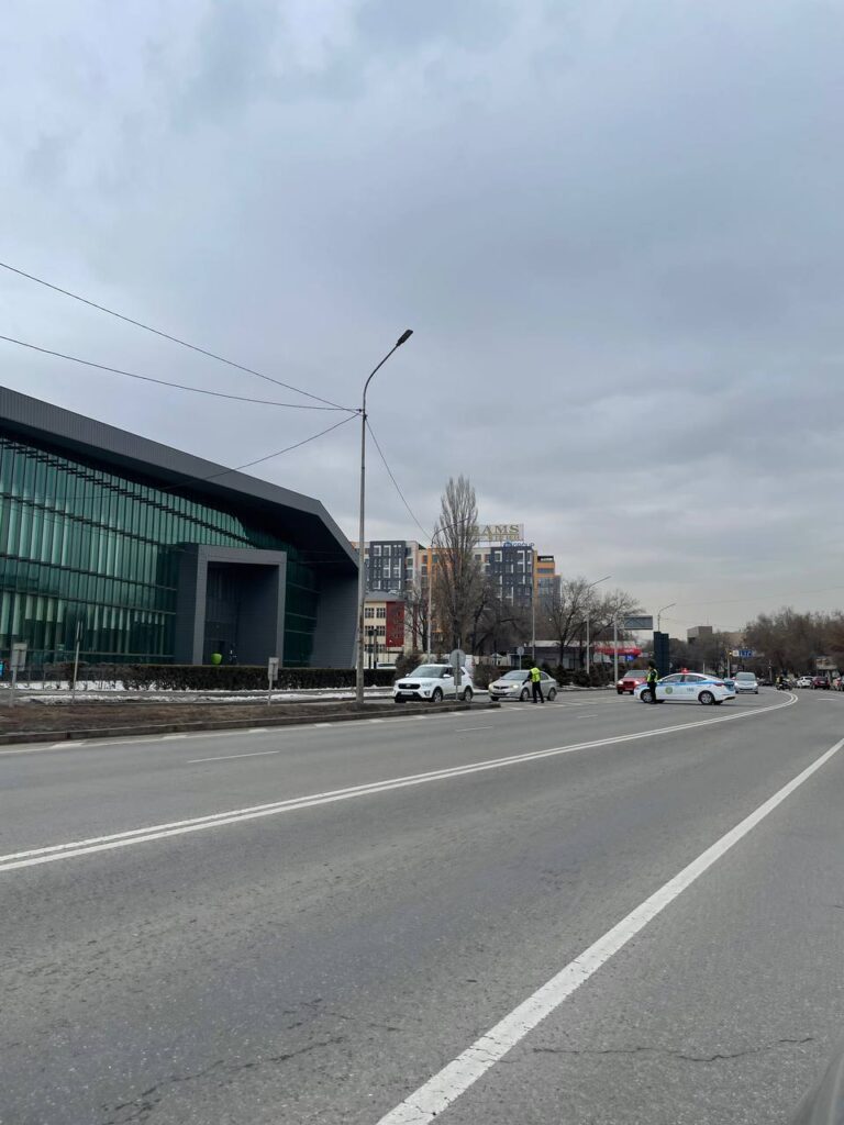 Протесты из-за повышения цен на газ в Жанаозене и по всему Казахстану. День третий. Live
