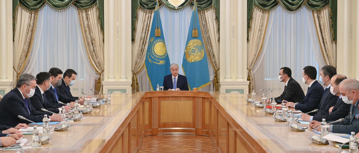 Токаев провёл совещание Совбеза по ситуации в Украине