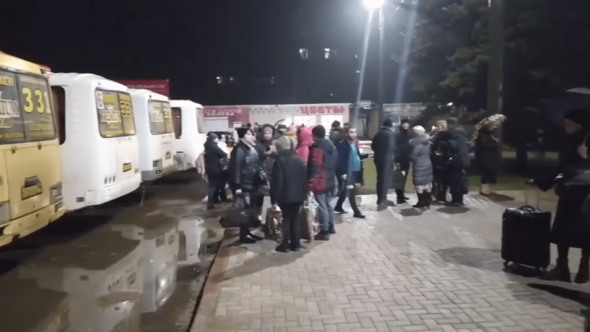 Более 6 тысяч человек эвакуировали из Донбасса – СМИ