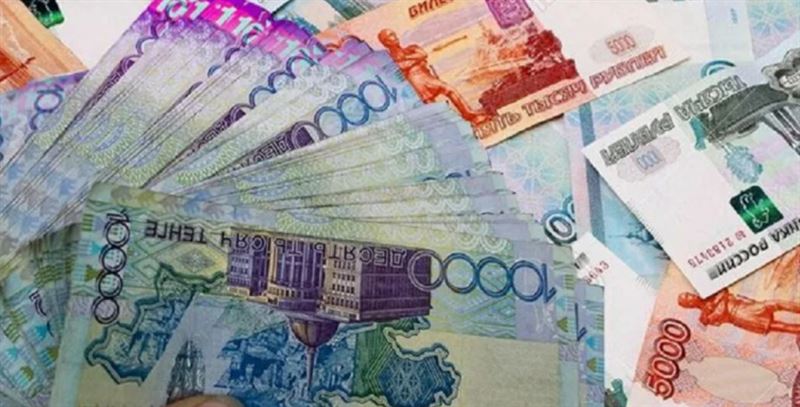 Нацбанк для снижения влияния рубля на тенге готов проводить валютные интервенции