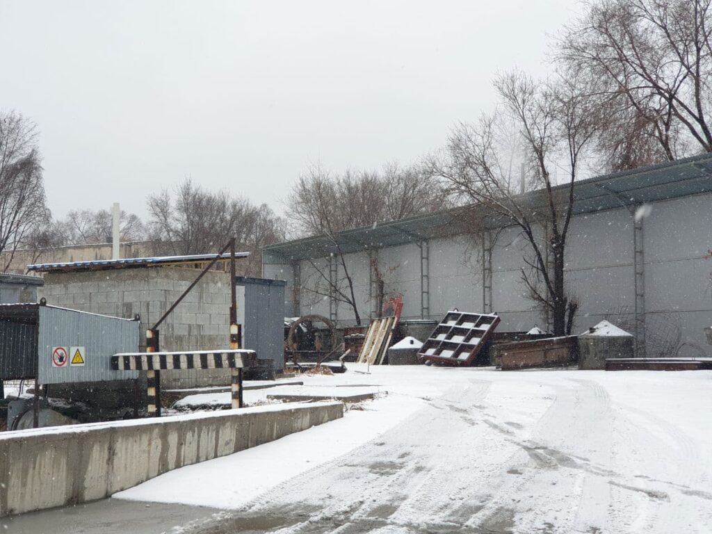 Соседские войны в Алматы: бетонный завод не против переехать