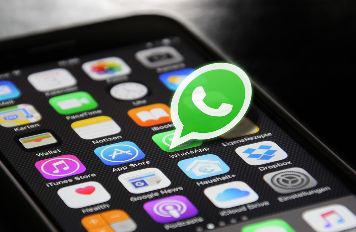 «Дыра» в WhatsApp позволяет читать удалённые сообщения